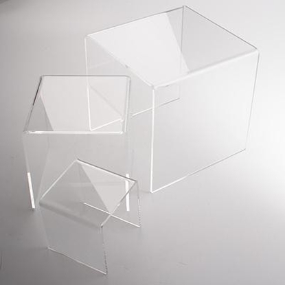 Plexiglas 3 standaards transparant 1 x 10x10x10, 1 x 15x15x15 en 1 x 20x20x20cm